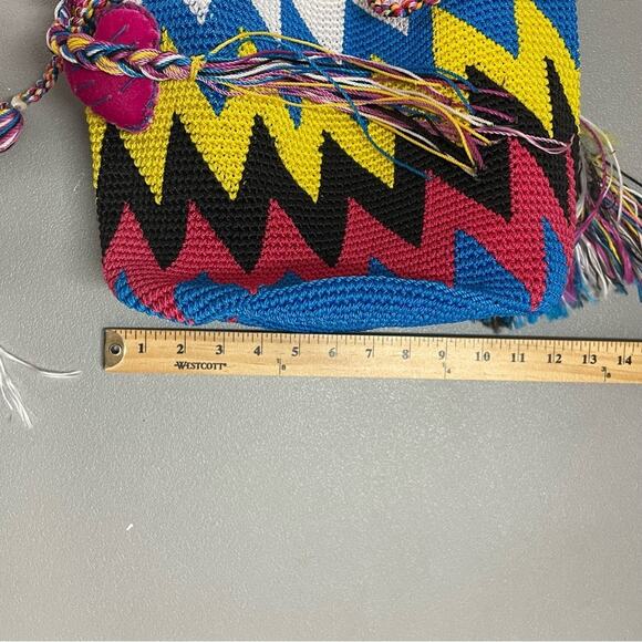 Unbranded multicolor handwoven bucket cross body bag - Picture 10 of 12